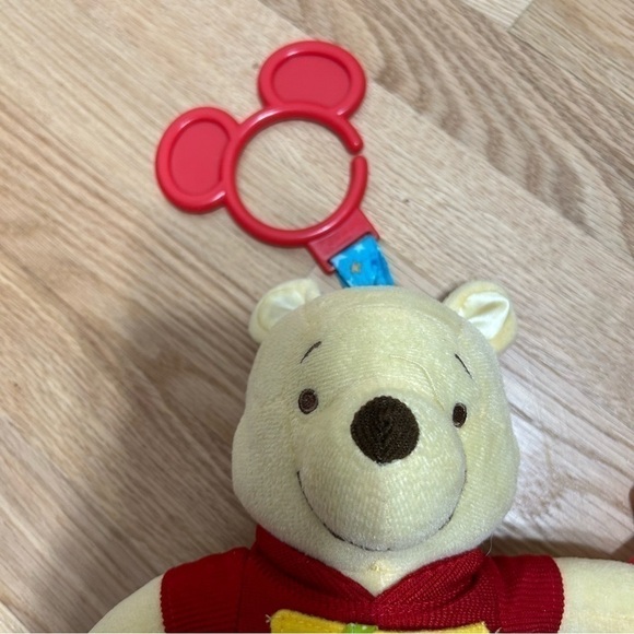 Winnie the Pooh Car Set Stroller On the Go Toy Rattle Plush Baby Pocket Pal - Picture 6 of 7